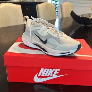 Nike Spark tennis shoes